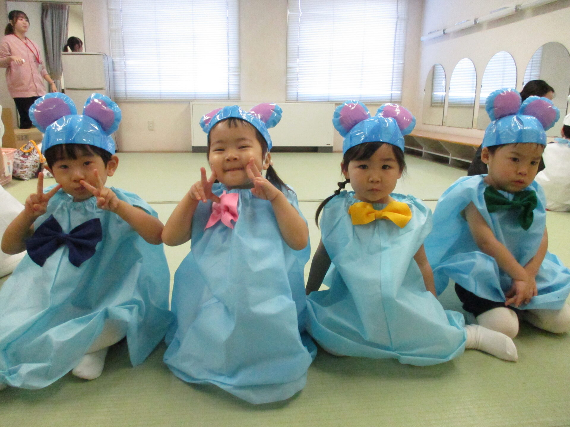 なかよし発表会の衣装💛 | 認定こども園 北見さくら幼稚園